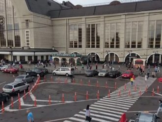 Парковки возле железнодорожных вокзалов
